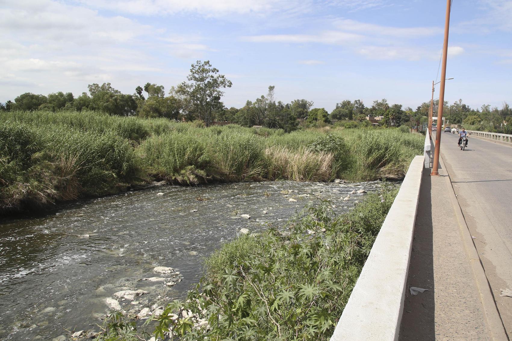 Abordan la diversidad de problemas del Río Santiago