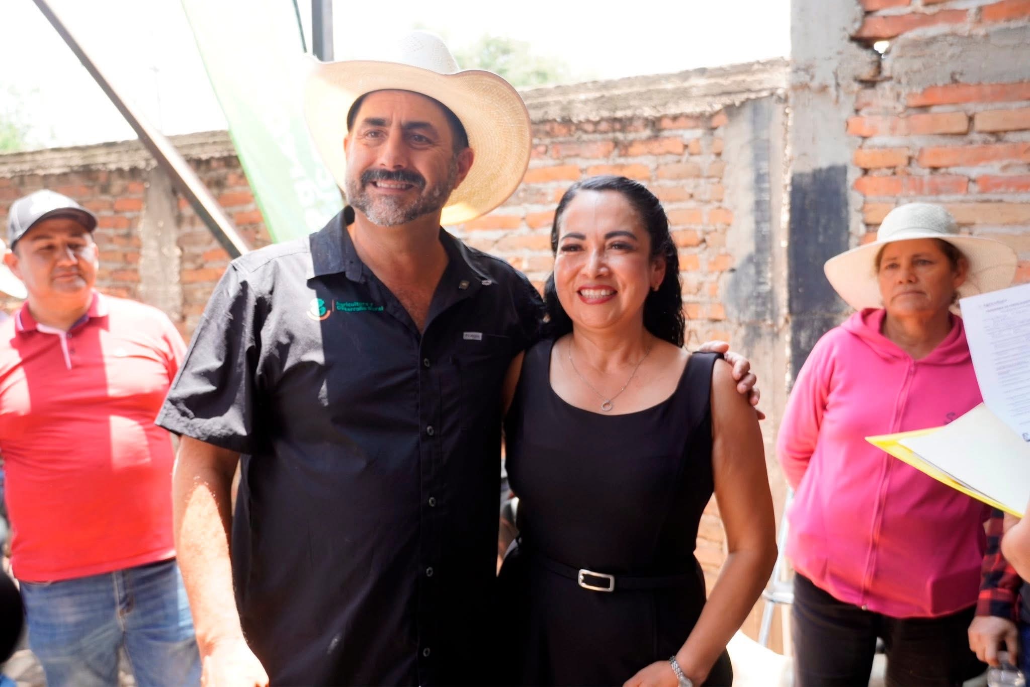 Alianza estatal y municipal dotará de infraestructura a productores de leche en Juanacatlán