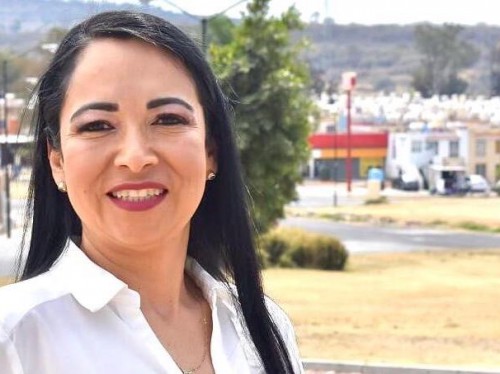 Ana Vergara va por candidatura de Morena en Juanacatlán