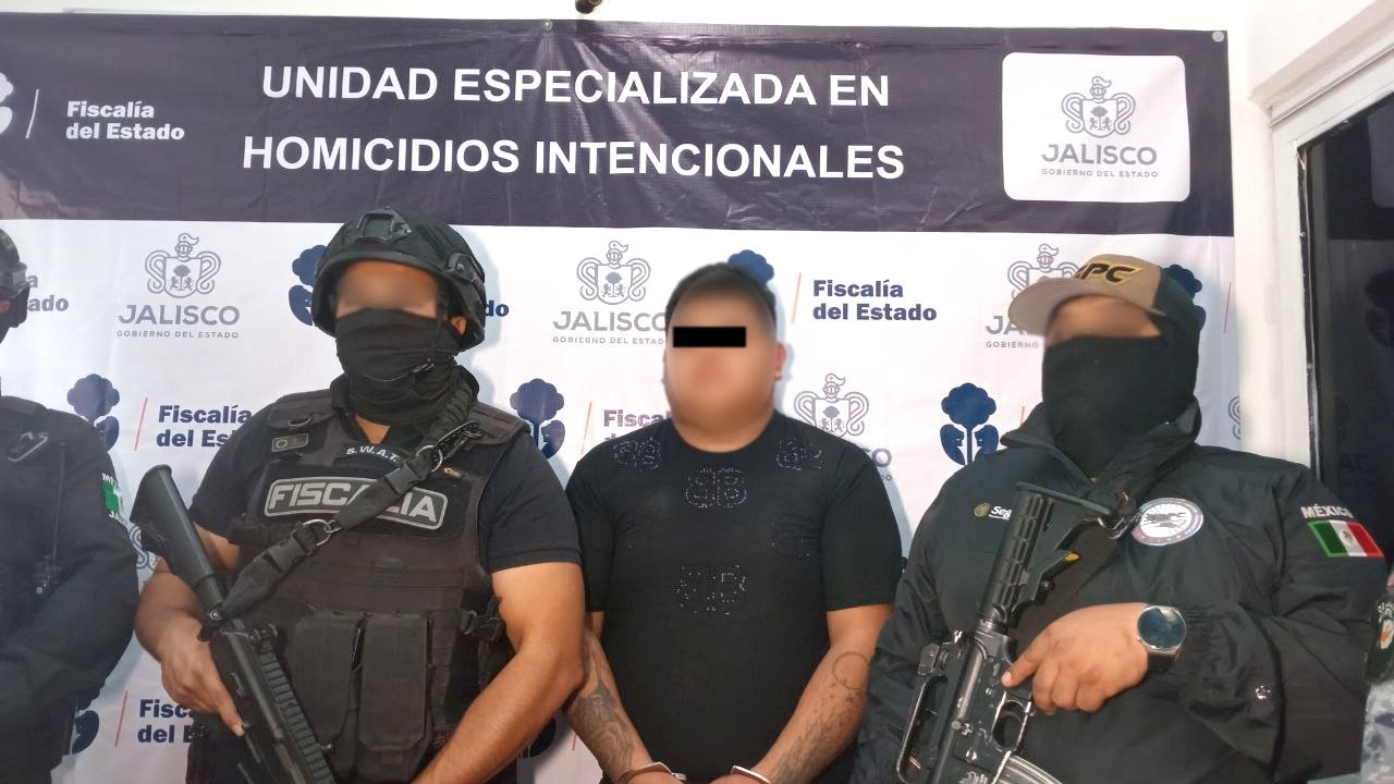 Cae presunto implicado en la muerte de dos oficiales viales en El Salto