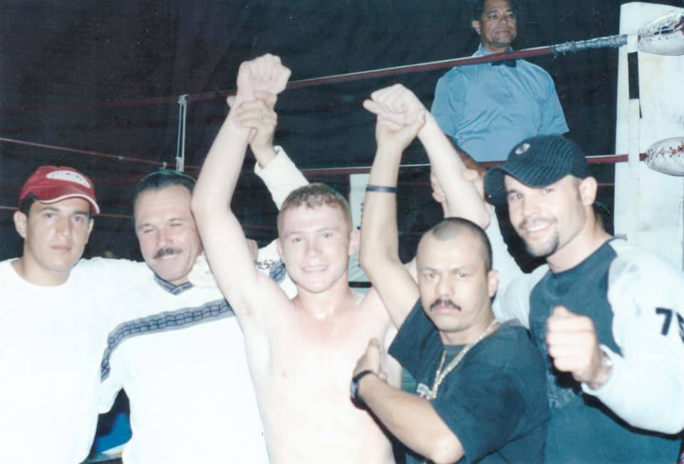 Cumple "Canelo" 16 años como boxeador profesional