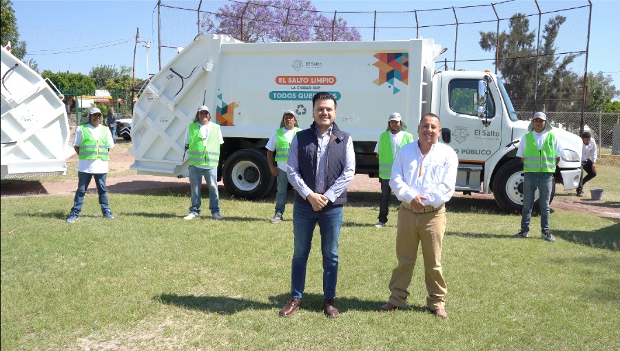 Tiene El Salto 6 nuevos camiones de recolección de basura