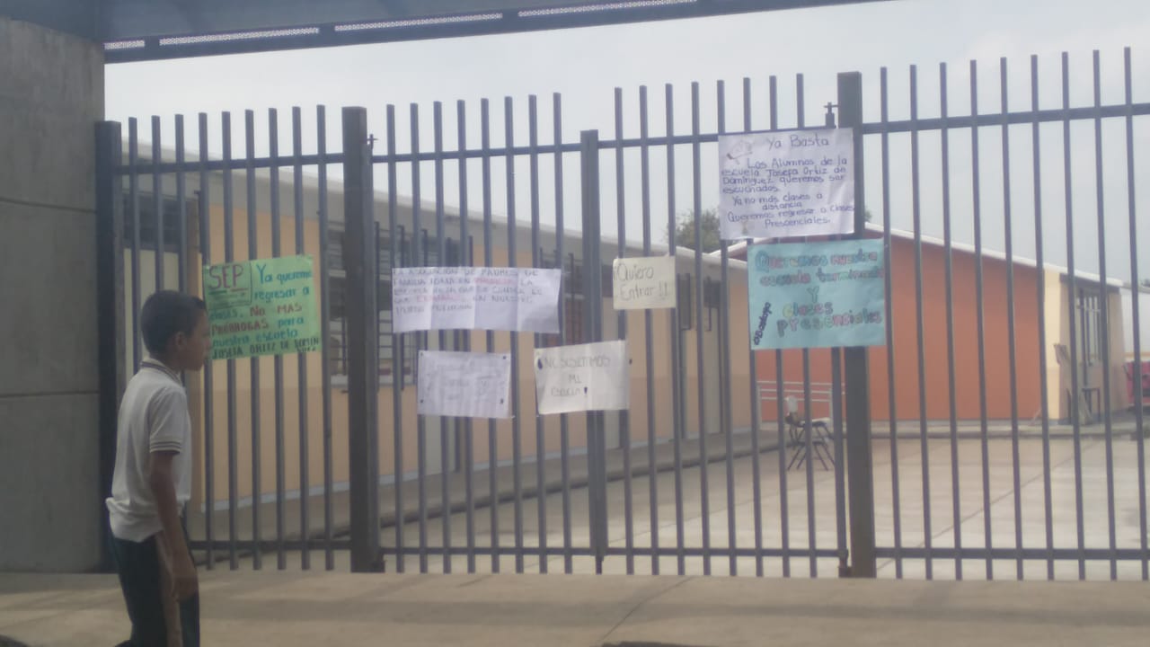 En Juanacatlán: exigen a SEJ ya entreguen Escuela Josefa Ortiz de Domínguez