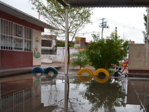 En riesgo de inundaciones escuelas de El Salto