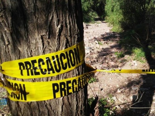 Encuentran semienterrado cuerpo de mujer en Miraflores 