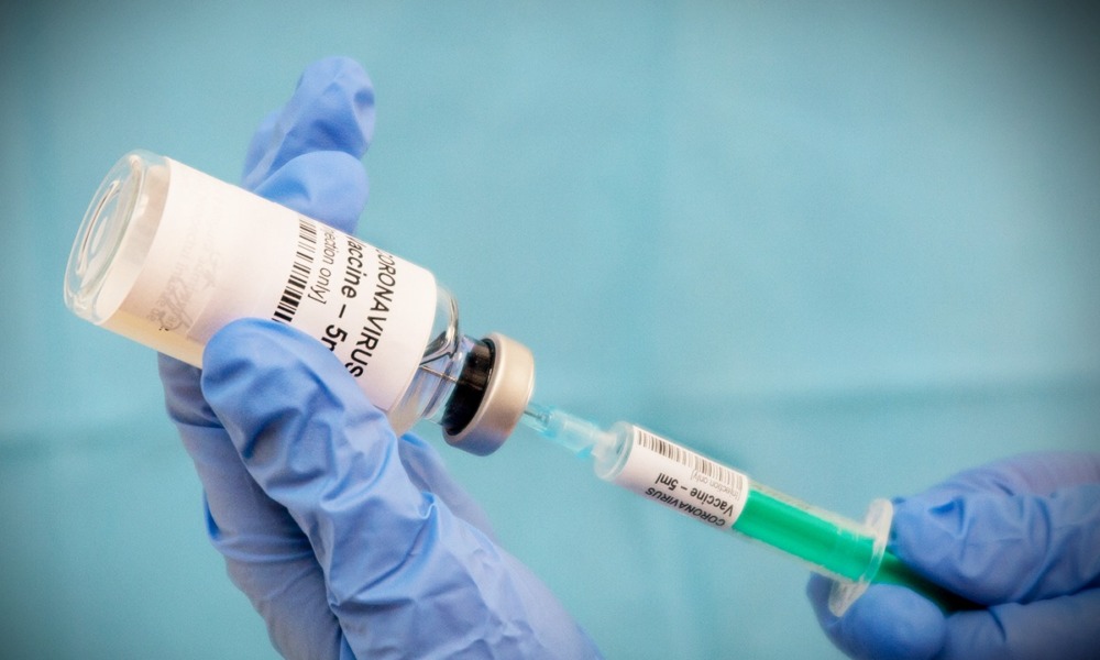 Estados Unidos comienza vacunación contra Covid-19