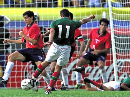 Futbol e Identidad: Daniel Osorno disputó 3 Copa América