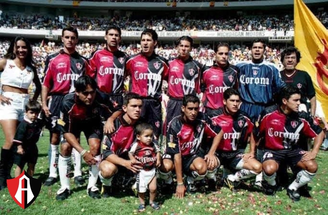 Futbol e Identidad: El Salto gozó y sufrió junto a Daniel Osorno y el Atlas en la Final de 1999