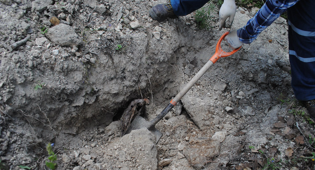 Hallan restos humanos en fosa clandestina de Juanacatlán