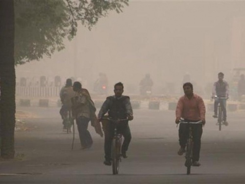 India alcanza a China en muertes por contaminación