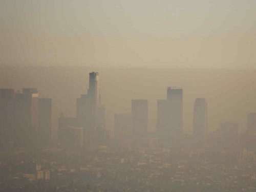 Mueren 1,300 por polución en Los Ángeles