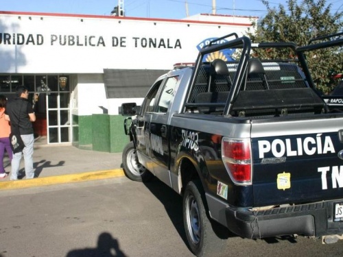 Por presunto robo, detienen a policía de El Salto en Tonalá