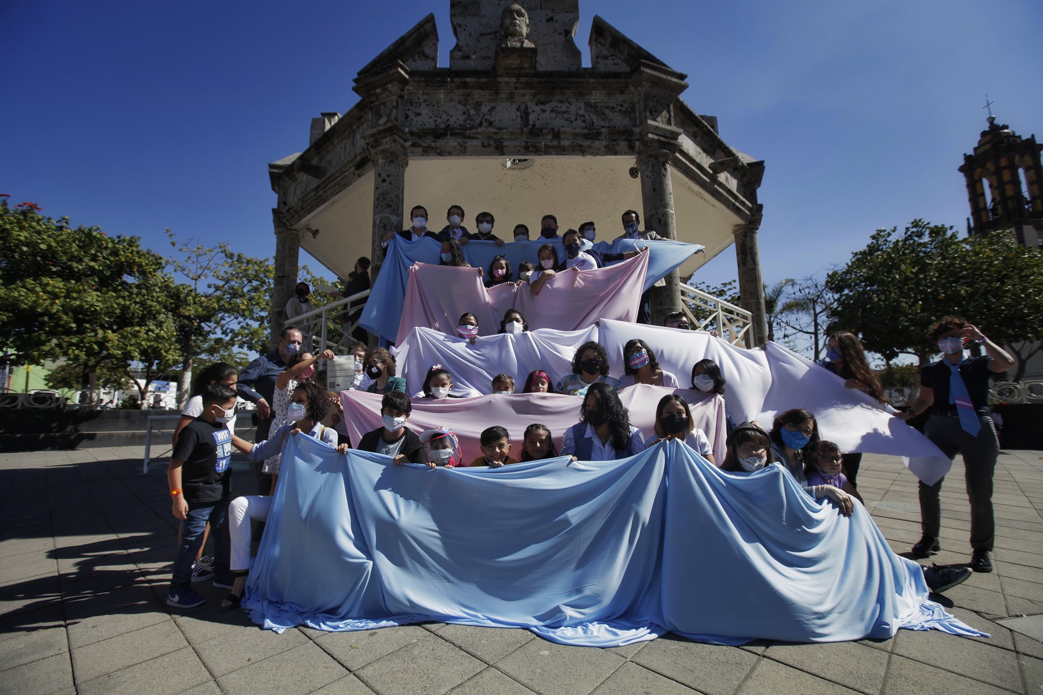 Personas trans obtienen registro acorde a su identidad