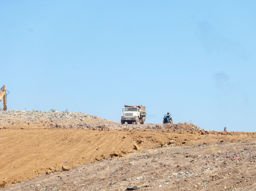 El Monovolumen: El desafío técnico para sepultar décadas de basura en Laureles