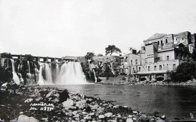 Vengo de un Pueblo feo